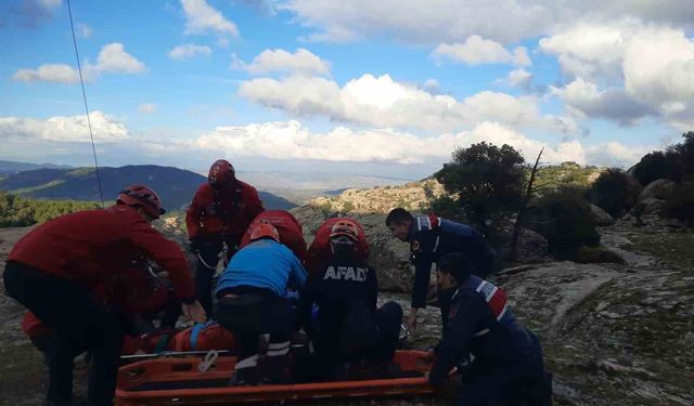Aydın'da yürüyüş yaparken dere yatağına düşen şahıs kurtarıldı