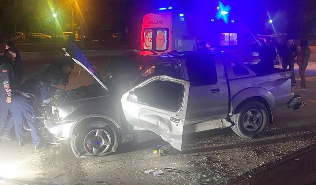 Aydın'da feci kaza; 2 yaralı