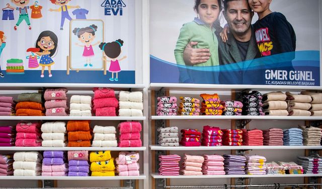 Ada Kıyafet Evi Kuşadası’nda dayanışmanın örneği oluyor