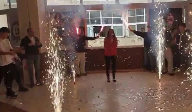 Avrupa İkincisi Nefise’ye meşaleli karşılama