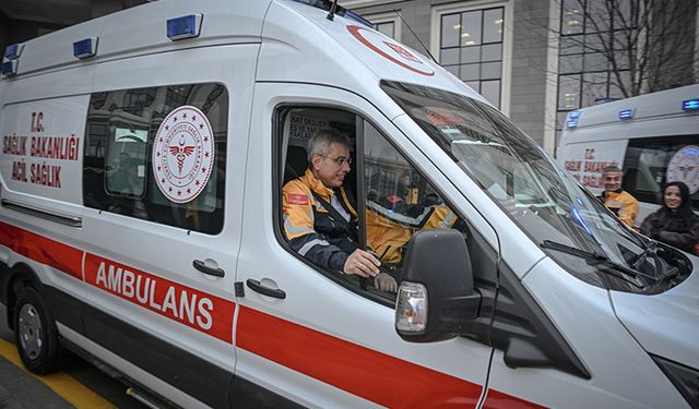 Aydın sağlıkta gücüne güç kattı: Yeni ambulanslar teslim alındı