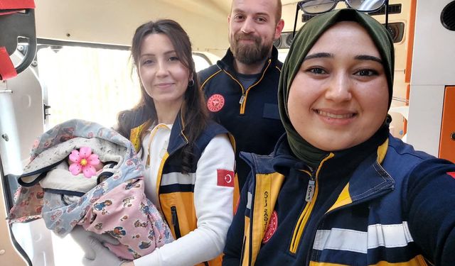 Aydın'da ambulansta mucize doğum