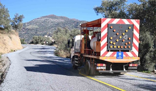 Büyükşehir’den Aydın genelinde eş zamanlı yol hamlesi