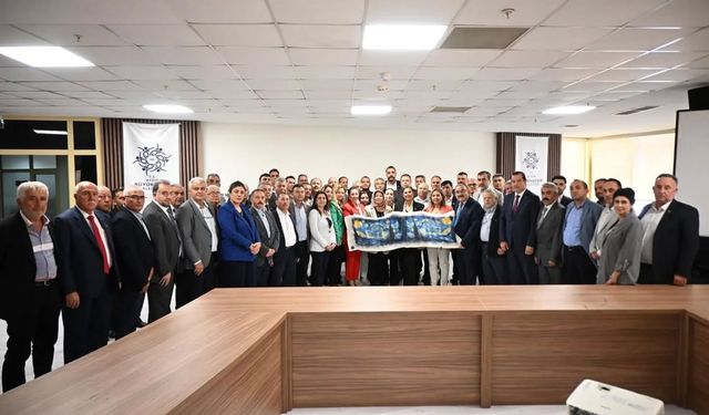 Efeler’de talep muhtardan, hizmet Çerçioğlu’ndan