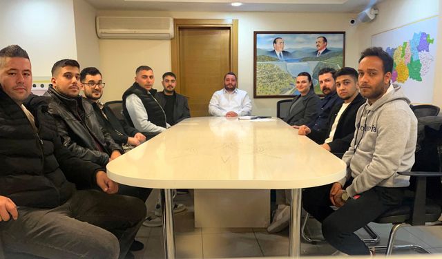 Efeler'in Ak gençleri, zirvede yer aldı