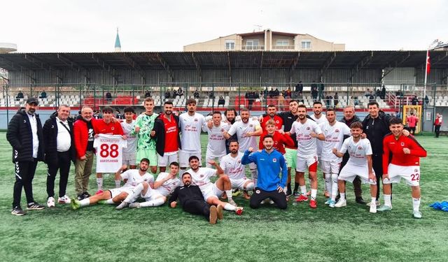 İncirliova Belediyespor’dan yarım düzine gol