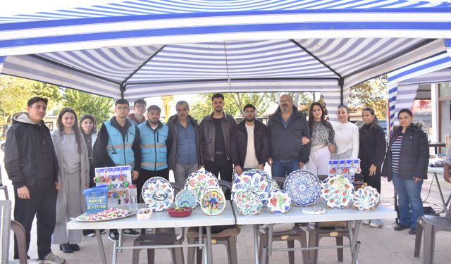 Karacasu'da Engelliler Derneği ve Yüksekokul'dan anlamlı dayanışma