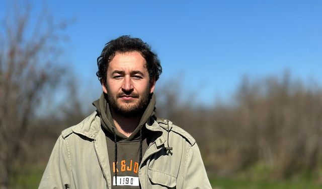 Karacasulu Muhtar AYDEM'e isyan etti: "Bu ahşap direkler bu çağa yakışmıyor"