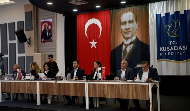 Kuşadası Belediye Meclisi yılın son toplantısını yaptı