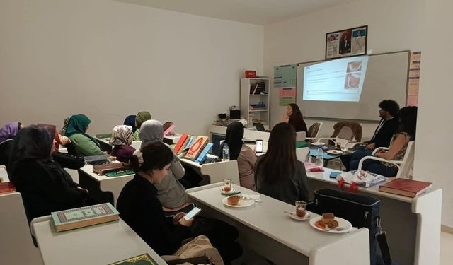 Kuşadası'nda toplum sağlığı 'SAHA' eğitimleriyle güçleniyor