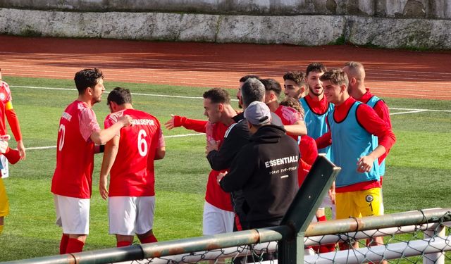 Kuşadasıspor evinde güldü 2-1