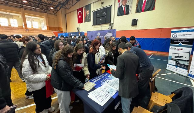 Üniversiteler, Aydın'da öğrencilerle buluştu