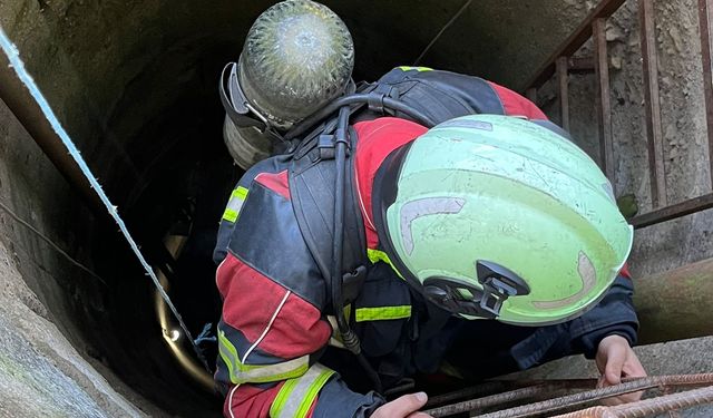 Yenipazar’da “çakal” operasyonu: İtfaiye 32 metrelik kuyudan çıkarttı