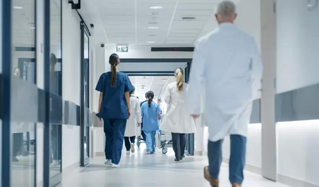 Borcu olan devlet hastanesine gidemeyecek!