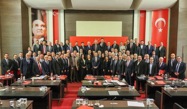 CHP'li Saatçı, Özgür Özel ile buluştu