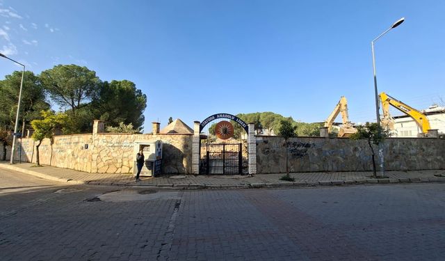 Nazilli’de Atatürk Lisesi yıkıldı