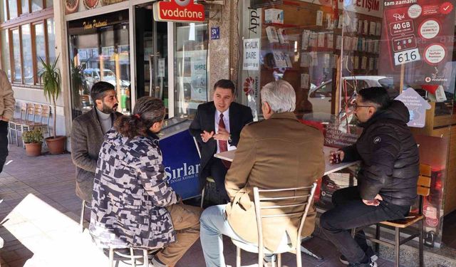 Kaymakam Gündoğdu çarşı esnafıyla buluştu