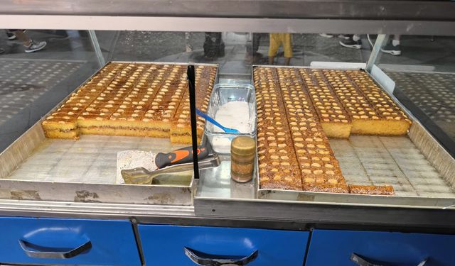 45 Yıldır Kuşadası sokaklarında aynı lezzet