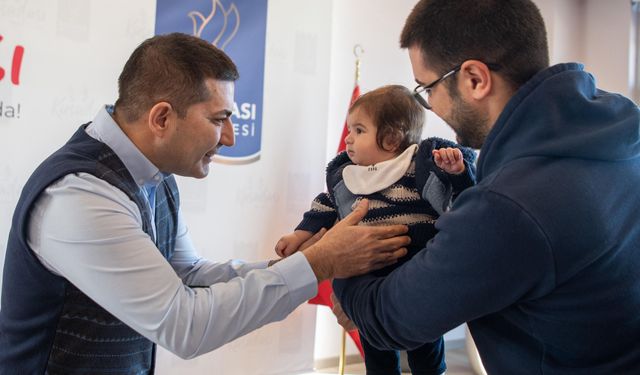 Teoman bebeğin ailesinden Başkan Günel'e ziyaret