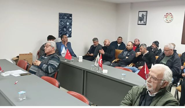 Karacasu'da Başkan Adayı Töz, yükselen kiralara tepki gösterdi: "Esnaf mağdur oluyor"