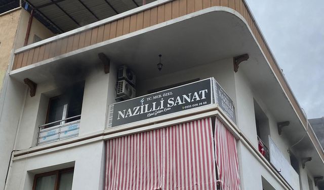 Nazilli'de korkutan yangın: Sanat merkezinden alevler yükseldi
