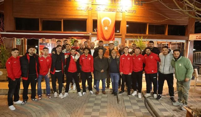 Yazıderespor, zirve maçı öncesi moral depoladı