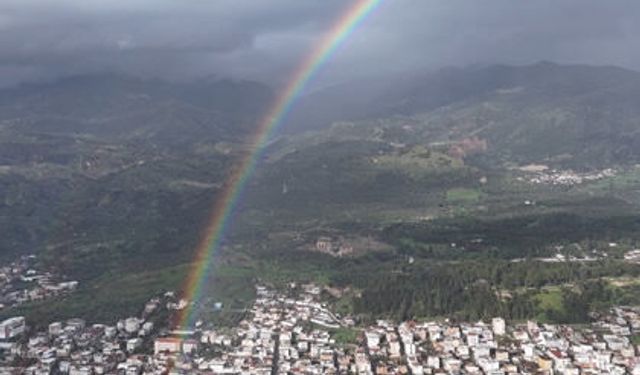 Gökkuşağı Aydın'ı sardı