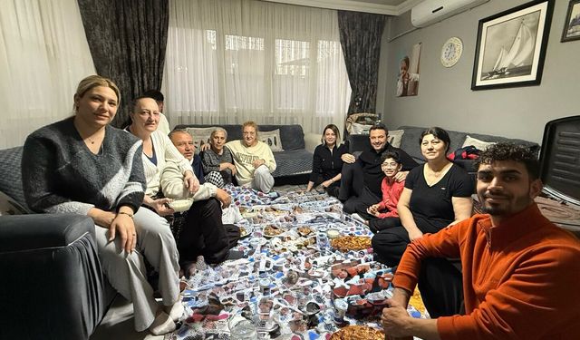 AK Parti MKYK Üyesi Tuncer, orucunu Germencik’te açtı