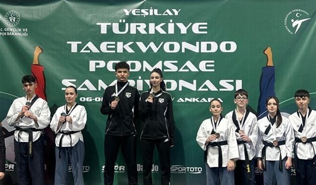 Aydınlı sporlar Taekwondo Poomsae Şampiyonası’nda Türkiye şampiyonu oldu