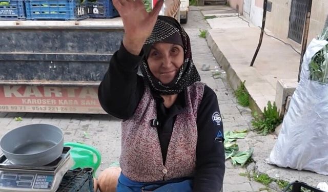 75 Yaşında 35 yıllık emek: Cumartesi Pazarı’nın güler yüzlü markası Ümmühan Teyze