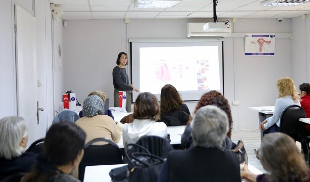 Didim Belediyesi Ergenlik ve İlk Gençlikte Kadın Sağlığı Eğitimi Düzenlendi