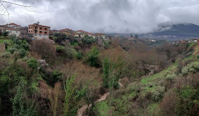 Karacasu'da tarihi Kuduğ Köprüsünde görsel şölen