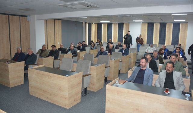 Koçarlı meclisinde sinirler gerildi