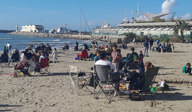Kuşadası’nda yağmur sonrası güneş keyfi sevindirdi