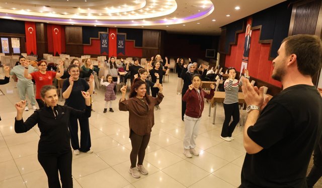 Nazilli Belediyesi halkoyunları ekipleri çalışmalarını sürdürüyor