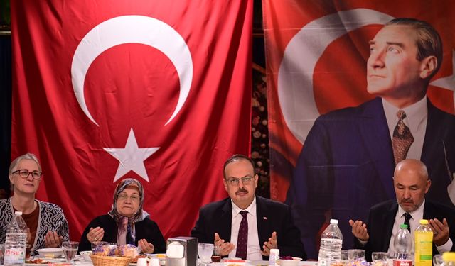 Vali Canbolat’tan vefa sofrası