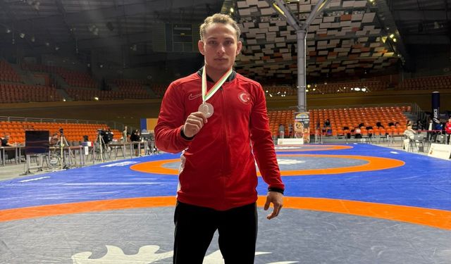 ADÜ'lü sporcudan Bulgaristan'da gümüş madalya