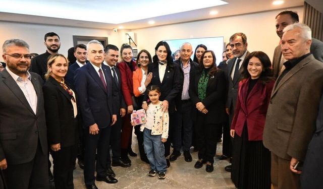 Aydın AK Parti’de bayramlaşma: Çerçioğlu ilke tanıklık etti