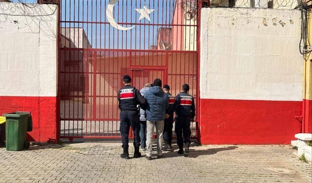 Aydın’da FETÖ hükümlüsü 2 şahıs yakalandı