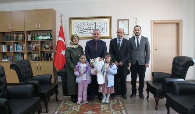 Aydınlı miniklerden örnek davranış