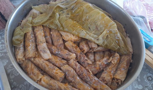 Çini sanatının sabrı anne eli lezzetiyle tezgahta buluştu