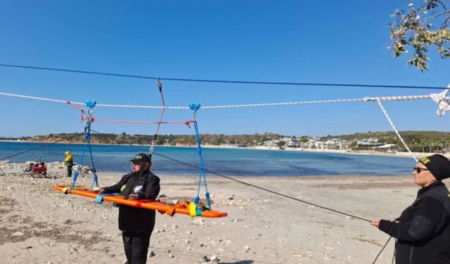 Didim Arama Kurtarma Ekibi (AKE) sahada eğitim verdi