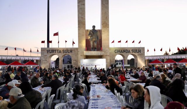 Didim Belediyesi'nden 2 bin kişilik iftar yemeği
