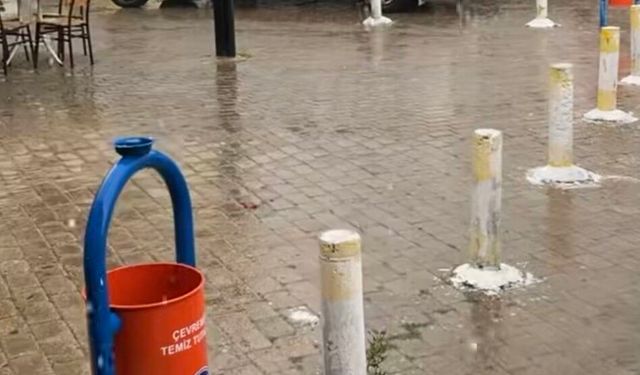 Didim'de Mart yağmuru