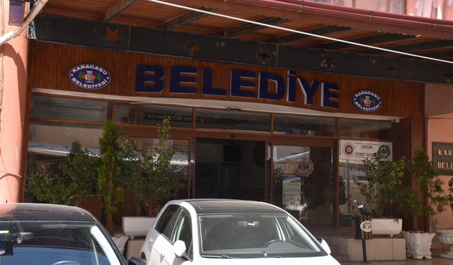 Karacasu'da yerinden kaldırılan şehitler tablosu gündem oldu