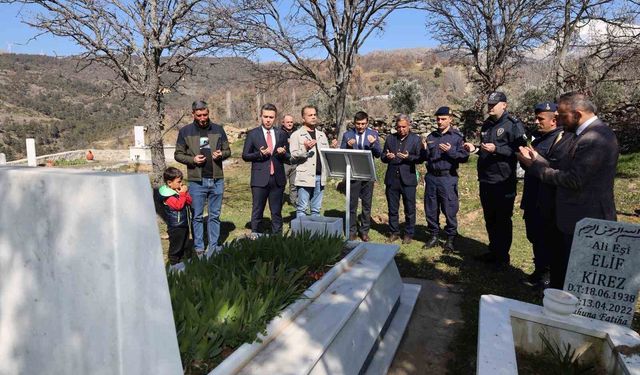 Karacasulu Şehit Kirez mezarı başında anıldı