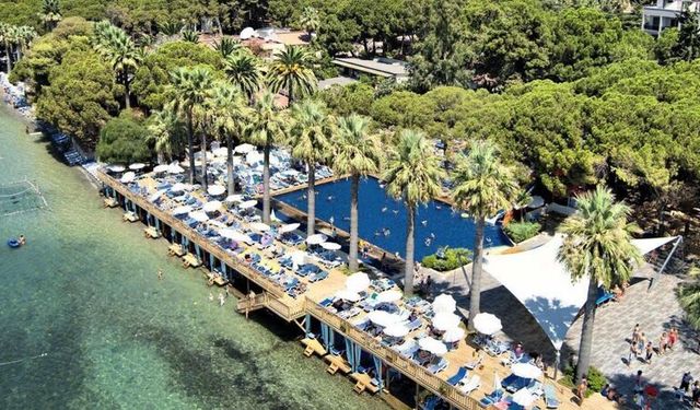 Kuşadası'nda 40 yıllık tatil köyüne icra şoku
