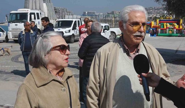 Kuşadası’nda vatandaşlardan Başkan Günel’e destek