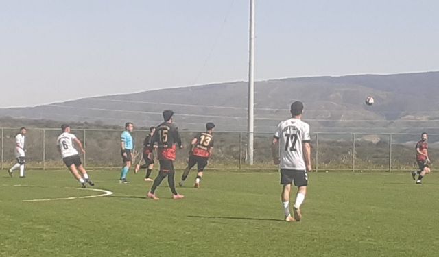 Kuyucak Yamalak umudunu sürdürdü: 4 gollü galibiyet