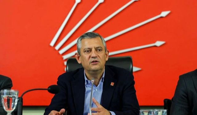 Özgür Özel’den Ömer Günel’in gözaltına alınmasına tepki